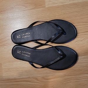 Lauren Conrad flip flops